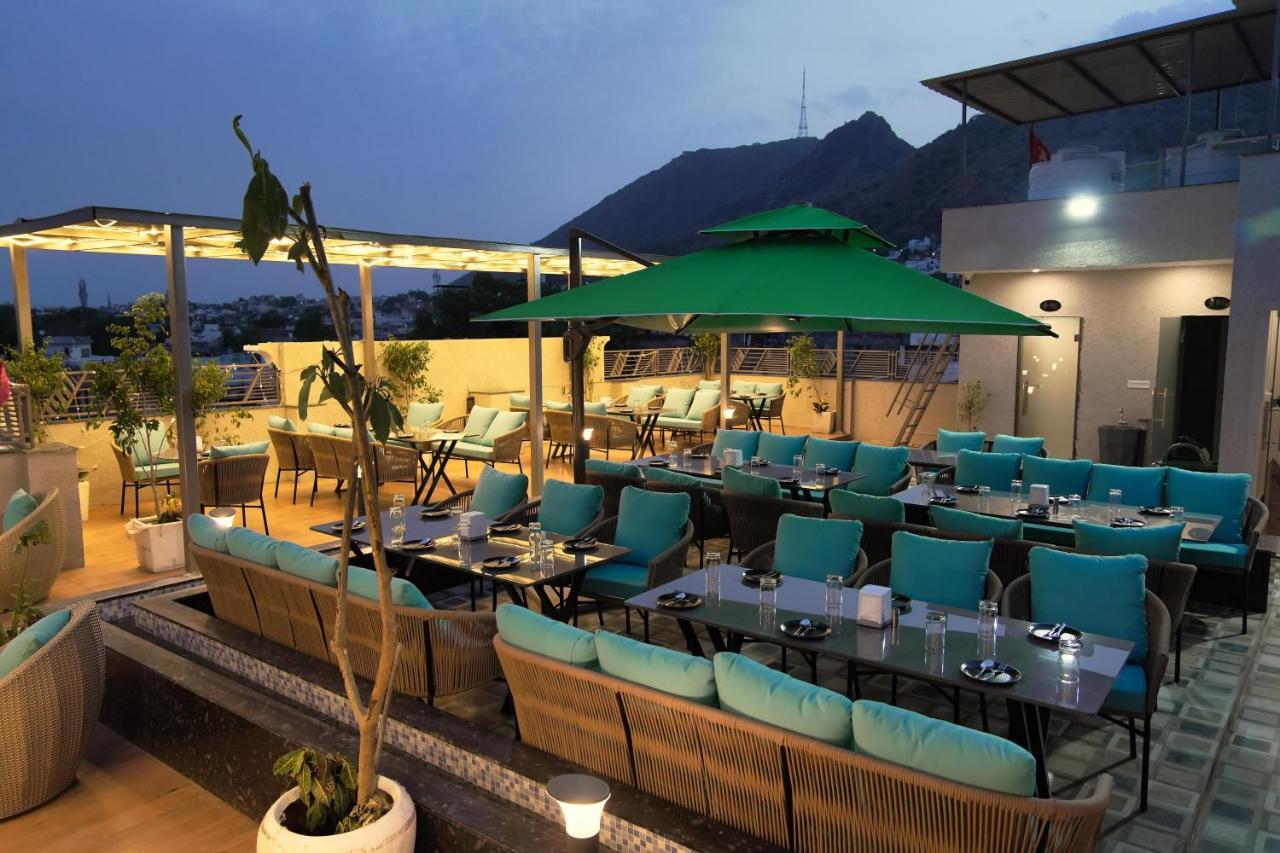 Hotel Ajmer Sheraton Kültér fotó