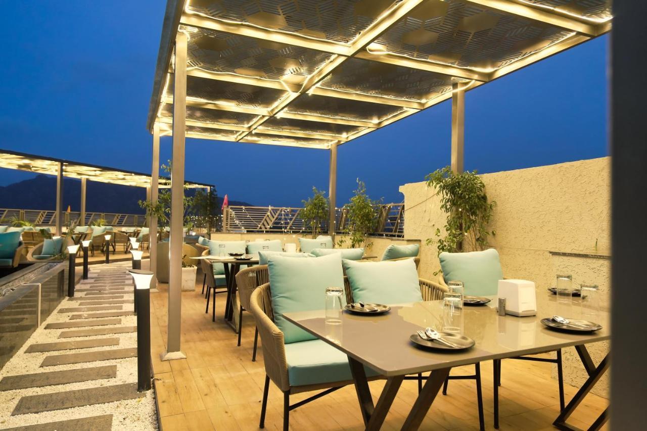 Hotel Ajmer Sheraton Kültér fotó